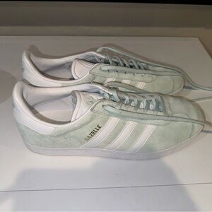 Adidas Gazelle Sneakers Light Green Mint Women’s size 11, Men’s size 9.5 Shoes